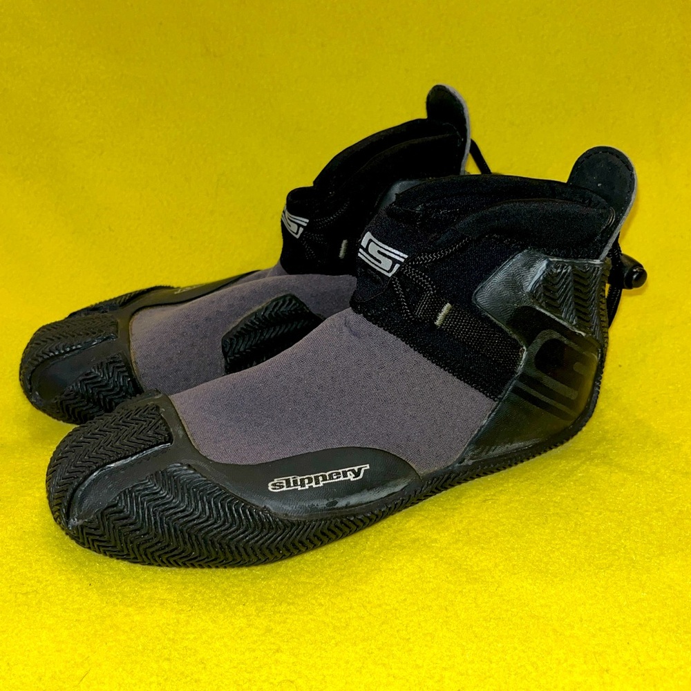 I’m Watercraft Non Slippery Hydro Water Shoes Size L USA BOYS 3/4 EUR 34.5-37.5